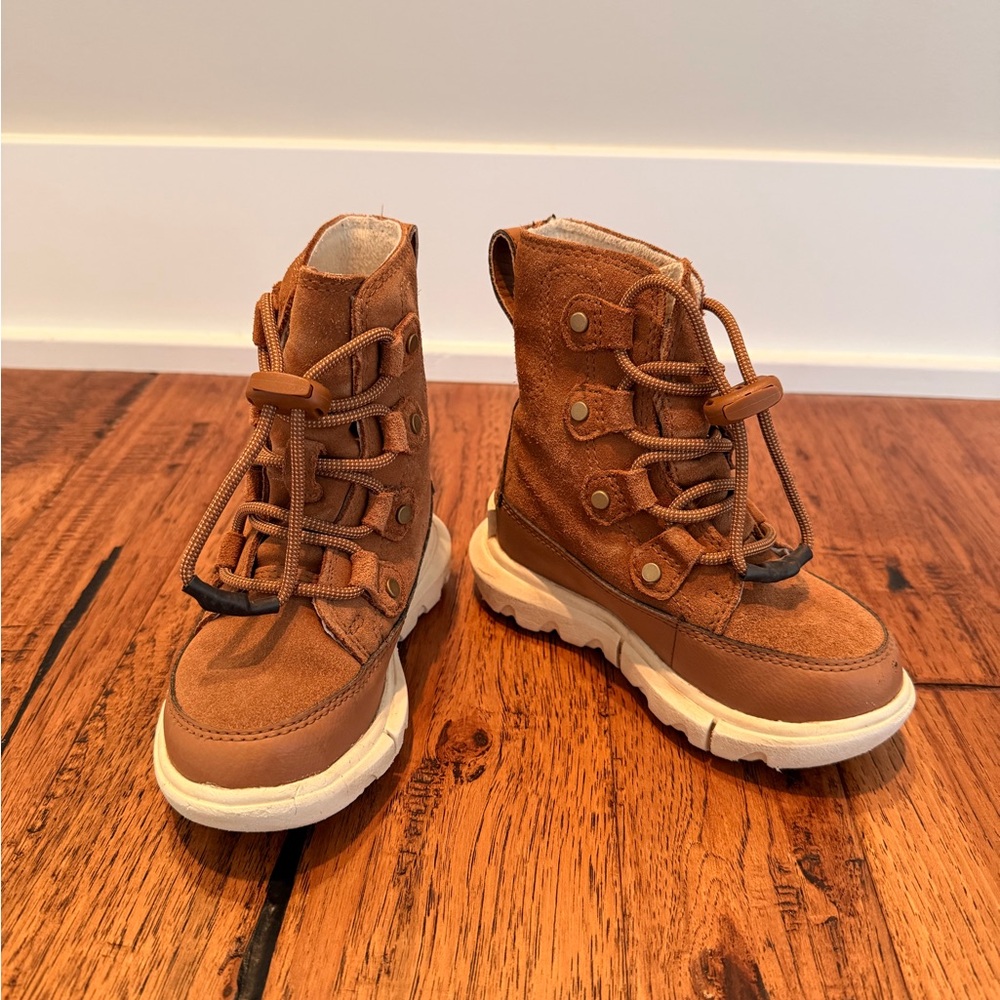 Sorel Brown Faux Fur Lined Boots